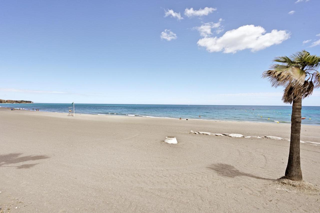 Apartamento En 1ª Linea De Playa, Estepona Centro Exterior photo